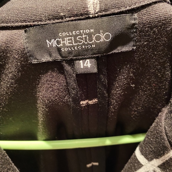 Button-up Blazer - Picture 3 of 4